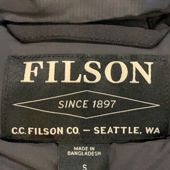 C.C. Filson Women’s Featherweight Down Vest, NEW FadeBLack, Outerwear - Picture 5 of 6